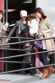 Halle Berry leaving the Griddle Cafe in West Hollywood 16.1.201_04.jpg