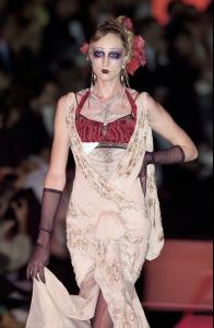 006 Christian Dior Haute Couture Fall Winter 2003 CelebrityCity.jpg