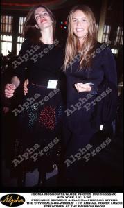 StephanieSeymour&ElleMacPherson.jpg