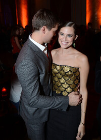 AllisonWilliamsHBOHostsPremiereGirlsCNJYpn_8BmLx.jpg