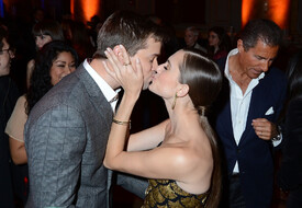 AllisonWilliamsHBOHostsPremiereGirlsyeof9_t3dwYx.jpg
