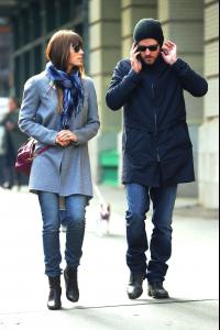 Jessica Biel 2012-12-04 - Out and About in New York (2).jpg