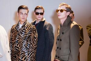 008_burberry_prorsum_mens_backstage_autumn_fall_wint.jpg