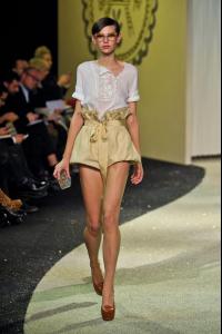 ulyana-sergeenko-haute-couture-spring-2013-pfw24.jpg