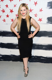 AbigailBreslinAliceOliviaStaceyBendetIc8xipEB8tzl.jpg