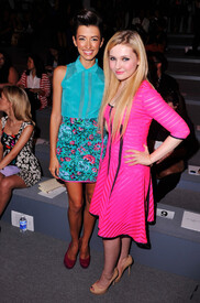 AbigailBreslin09132012NanetteLeporeFashionShowinNYC9.jpg