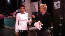 ScreenCapsImagesOfHalleBerryOnEllen12.09.201211.jpg