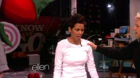 ScreenCapsImagesOfHalleBerryOnEllen12.09.201224.jpg