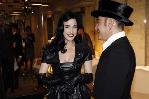 Dita_von_Teese-celeboots-dita-vn-teese-b.jpg