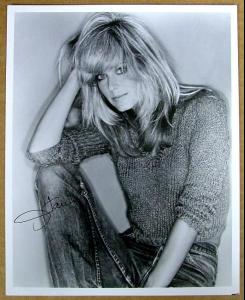 Farrah-Fawcett-568x696-77kb-media-388-media-175381-1320541502.jpg