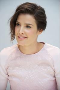 cobie-smulders-delivery-man-portraits-by-vera-anderson_5.jpg
