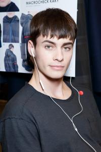 z-zegna-mens-backstage-autumn-fall-winter-2014-mfw11.jpg