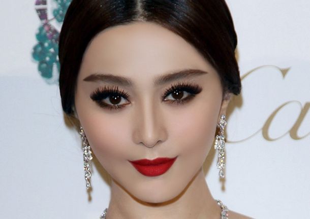 HollywoodBuzz's Official Top 30 World's Most Beautiful Women Of 2014!