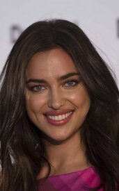 Irina-Shayk-exhibio-su-extraor_54399616672_54115221157_400_640.jpg