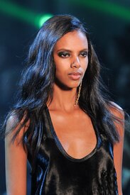 alexandre-vauthier-beautygrace_mahary.jpg