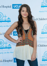 Paris Berelc 15th Annual Party Pier Host.jpg