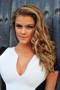 Nina Agdal Spike TV Guys Choice 2014 Red.jpg