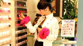 Bai Ling at at Beverly Hills Nails and Spa 21.12.2014_17.jpg