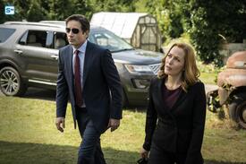 X-Files_1005_081115_sc4243pt_0095_fDJ1_hires1_FULL.jpg