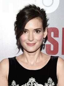 winona-ryder-show-me-a-hero-screening-in-new-york-city_2.jpg