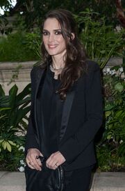 winona-ryder-attends-homefront-movie-los-angeles-press-conference_4.jpg