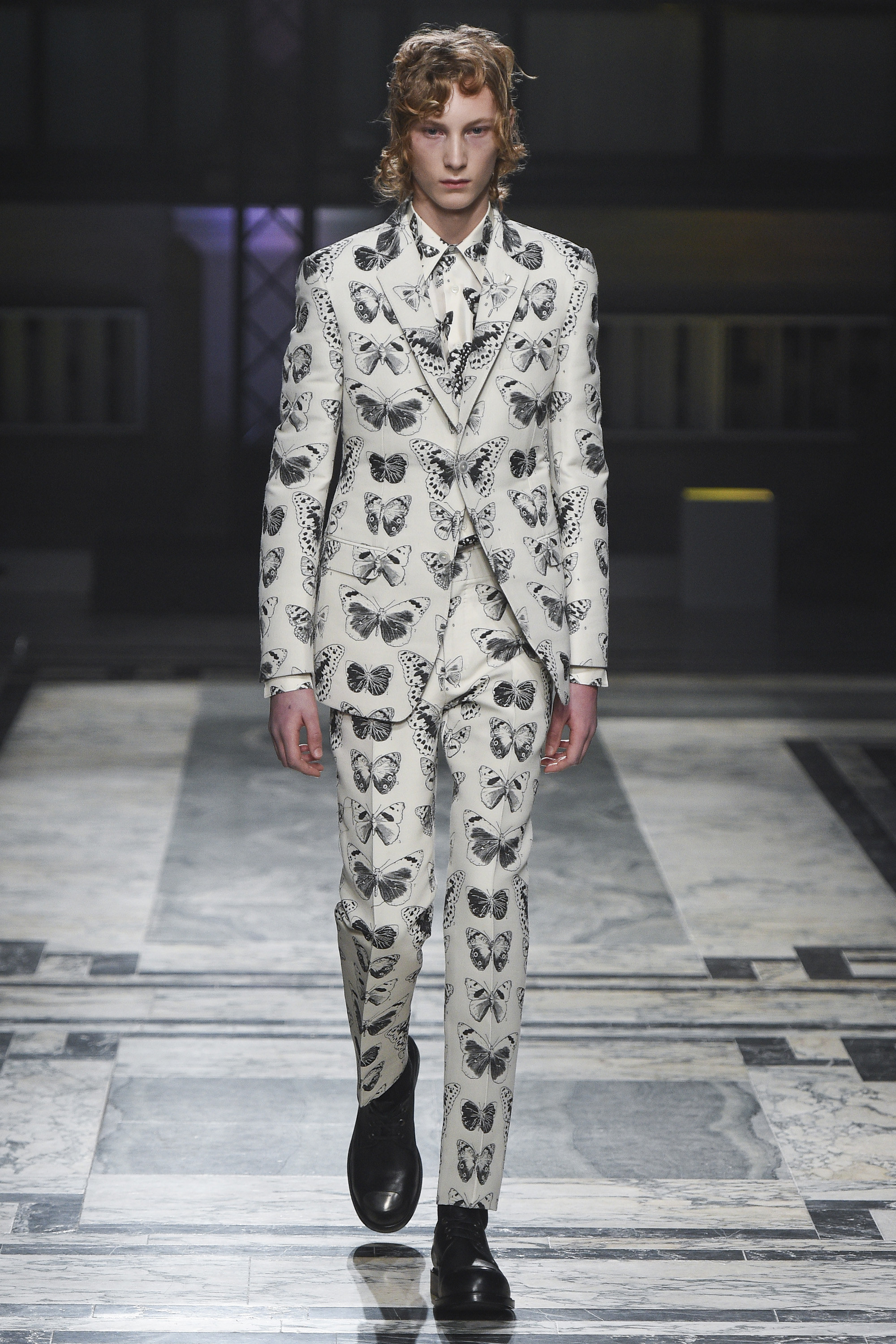 Alexander McQueen Fall 2016 Menswear-London - Fashion Shows - Bellazon