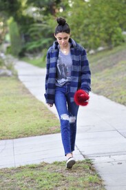 Madison-Beer-in-Tight-Jeans--03-662x993.jpg