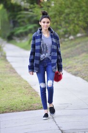 Madison-Beer-in-Tight-Jeans--12-662x993.jpg