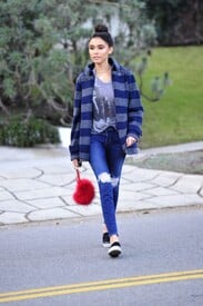 Madison-Beer-in-Tight-Jeans--20-662x993.jpg