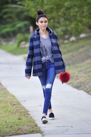 Madison-Beer-in-Tight-Jeans--21-662x993.jpg