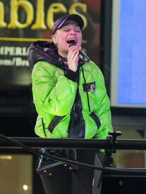 jessiej311215BZNimage2.jpg