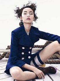 xiao-wen-ju-sharif-hamza-vogue-china-june-2015-2.jpg