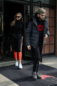 Gigi-Hadid--Leaves-Bowery-Hotel--10.jpg