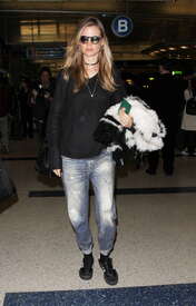 Behati-Prinsloo-in-Jeans-at-LAX--01.jpg