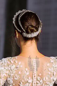 RalphRussoSpring2016DetailsD3_kOl6U7FMx.jpg