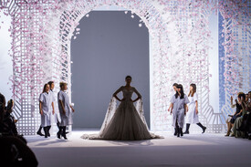 RalphRussoSpring2016DetailszlYPe-K-Wqnx.jpg