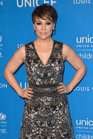 Alyssa-Milano--6th-Biennial-UNICEF-Ball--02.jpg