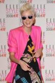 th_Agyness_Deyn_05.jpg