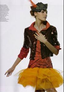 58120_VogueBrazil_valentina02_122_1.jpg