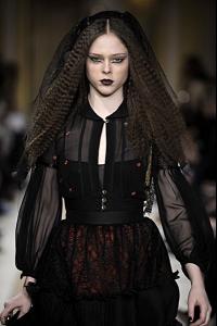 39388_LUEL_AW08_0542_122_562lo.jpg