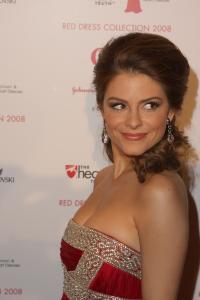 05948_Maria_Menounos_2008_The_Heart_Thruth_Red_Dress_Collection_002_123_1143lo.jpg