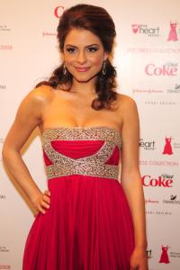 35563_Maria_Menounos_2008_The_Heart_Thruth_Red_Dress_Collection_016_123_1076lo.jpg