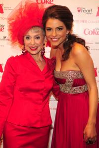 35986_Maria_Menounos_2008_The_Heart_Thruth_Red_Dress_Collection_022_123_148lo.jpg