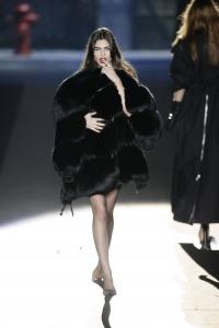 High_20Quality__20Runway_20Pictures_20DSquared_20Fall_Winter_202008_2009_20Womens_20_382__jpg.jpg
