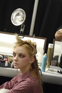 heather___fw_2008___badgley_mischka___backstage.jpg