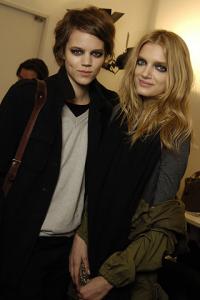 lily_d___fw_2008___gucci___backstage.jpg