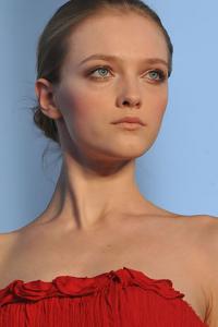 vlada___paris_fw_2008___valentino_4.jpg