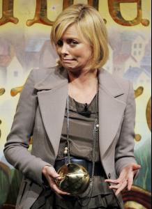 charl_Hasty_Pudding__s_Woman_of_the_Year_Lj_hireshotties90.jpg