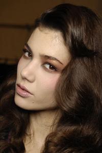 sheila_Badgley_Mischka_Fall_2008_Backstage2.jpg