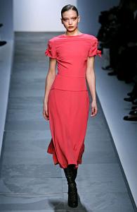 marga_Daks_by_Giles_Deacon_Fall_2008_Ready_to_Wear.jpg